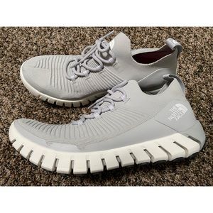 BRAND NEW North Face Women’s Oscilate sneaker